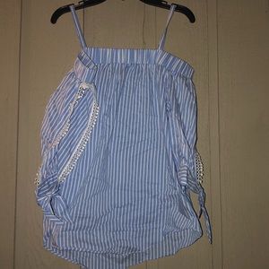 Beachy of the shoulder top